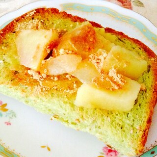 青汁食パンで♡生姜ピリッと♡煮林檎＆きな粉トースト